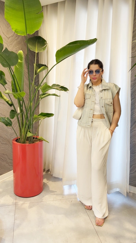 شلوار زنانه ابر و بادی سفید
